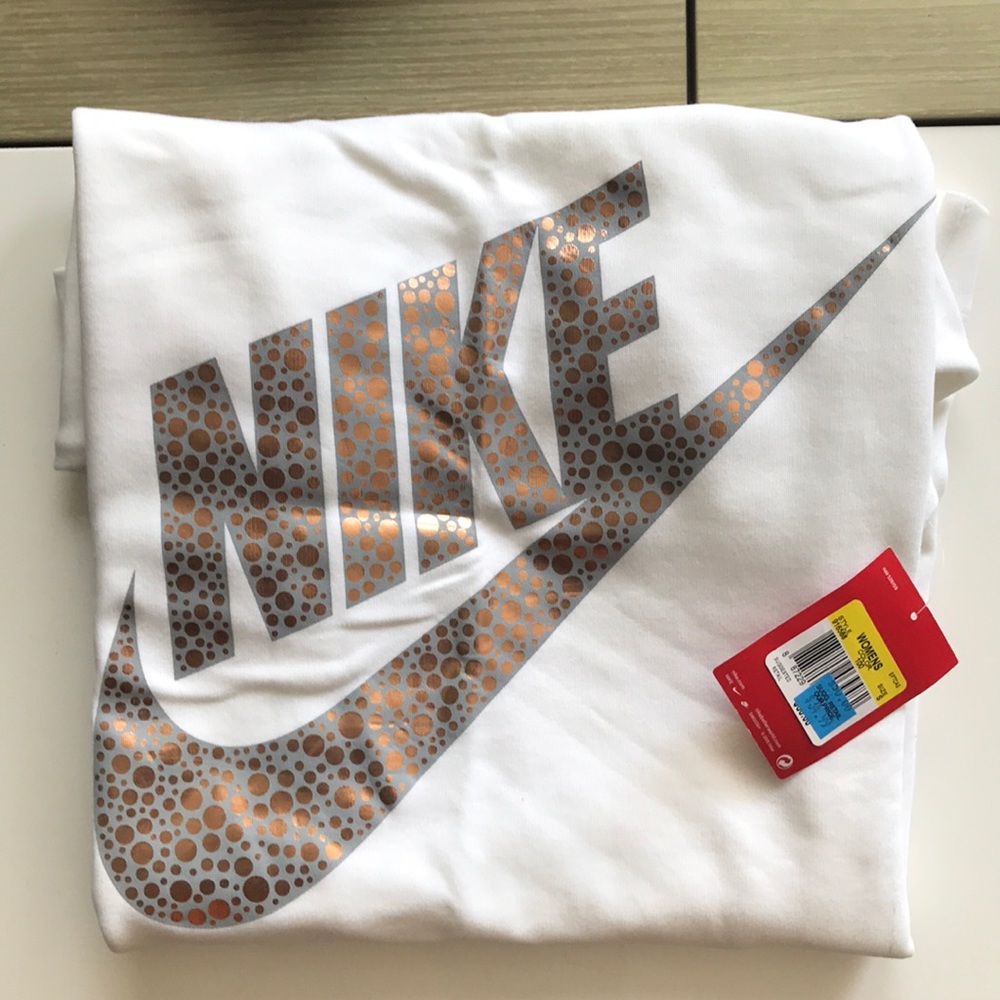 Nike Women’s Rally rose gold and grey sweatshirt!